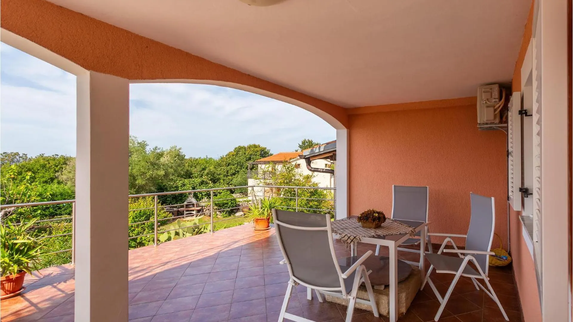 Pet Friendly Apartment In Malinska With Kitchen