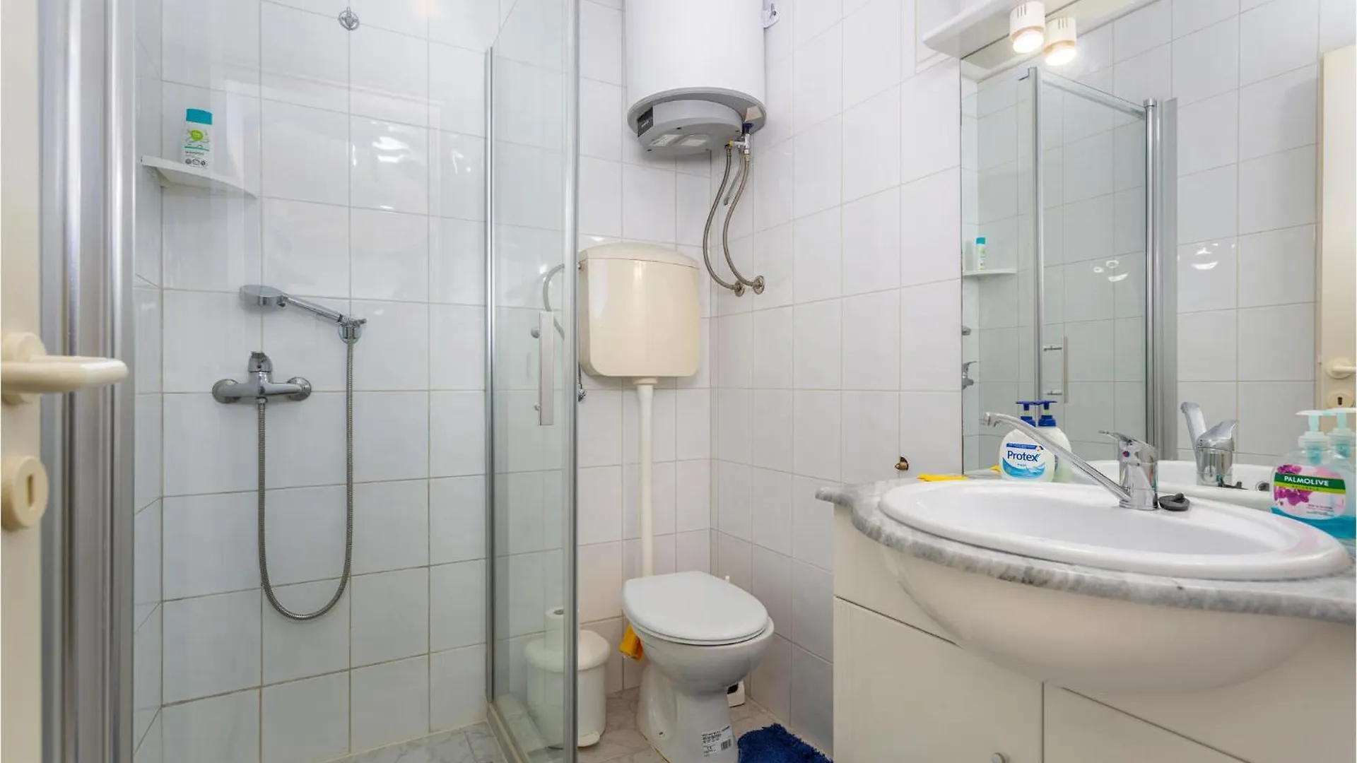 Pet Friendly Apartment In Malinska With Kitchen 0*,  Horvátország